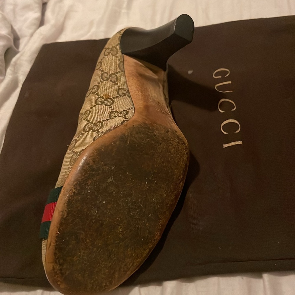 Comfortable - image 4